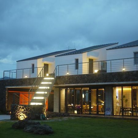Eridu Cafe N Beds Hotel Seogwipo Exterior photo