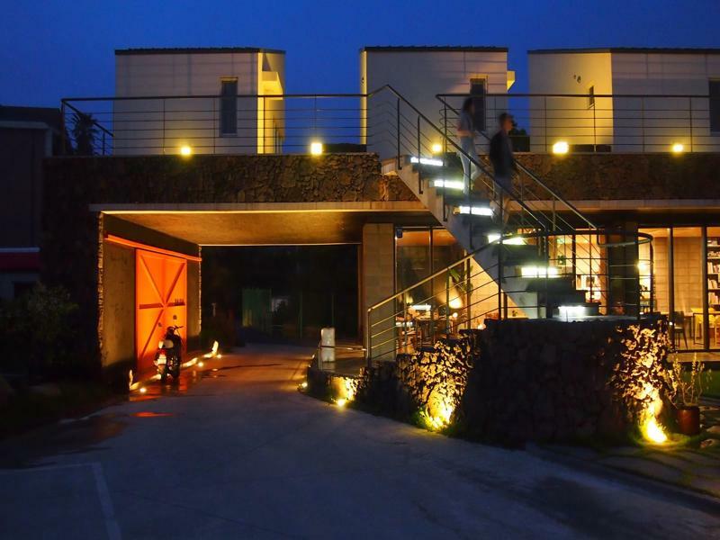 Eridu Cafe N Beds Hotel Seogwipo Exterior photo